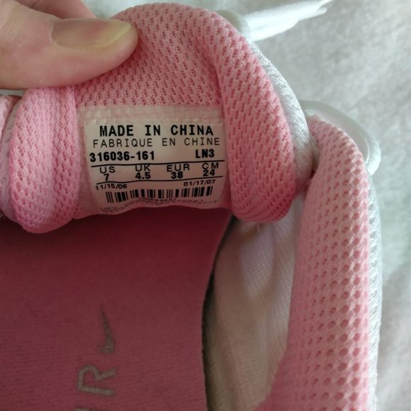 Women White Silver Pink Nike Zoom Air Sneakers 7 - Picture 8 of 11